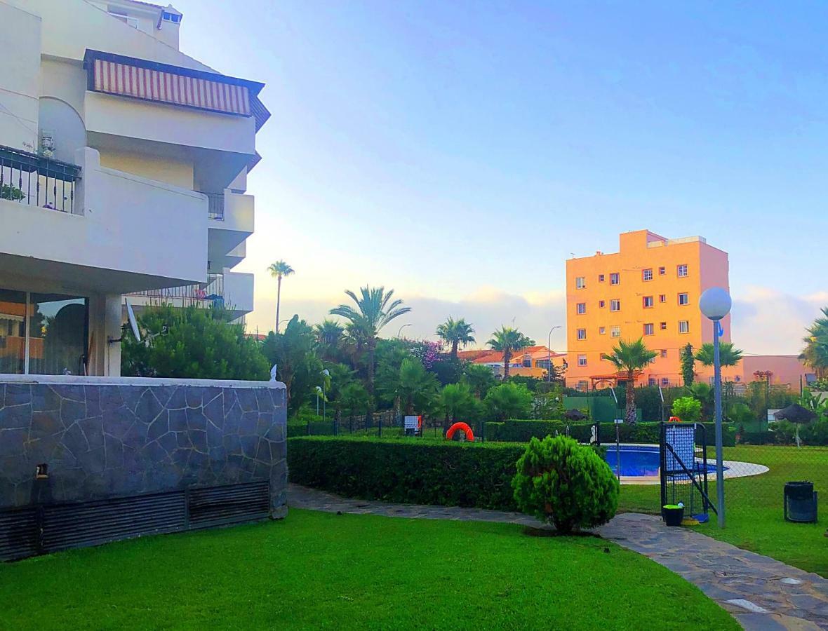 Seaview Apartment With Great Amenities & Facilities เบนัลมาเดนา ภายนอก รูปภาพ