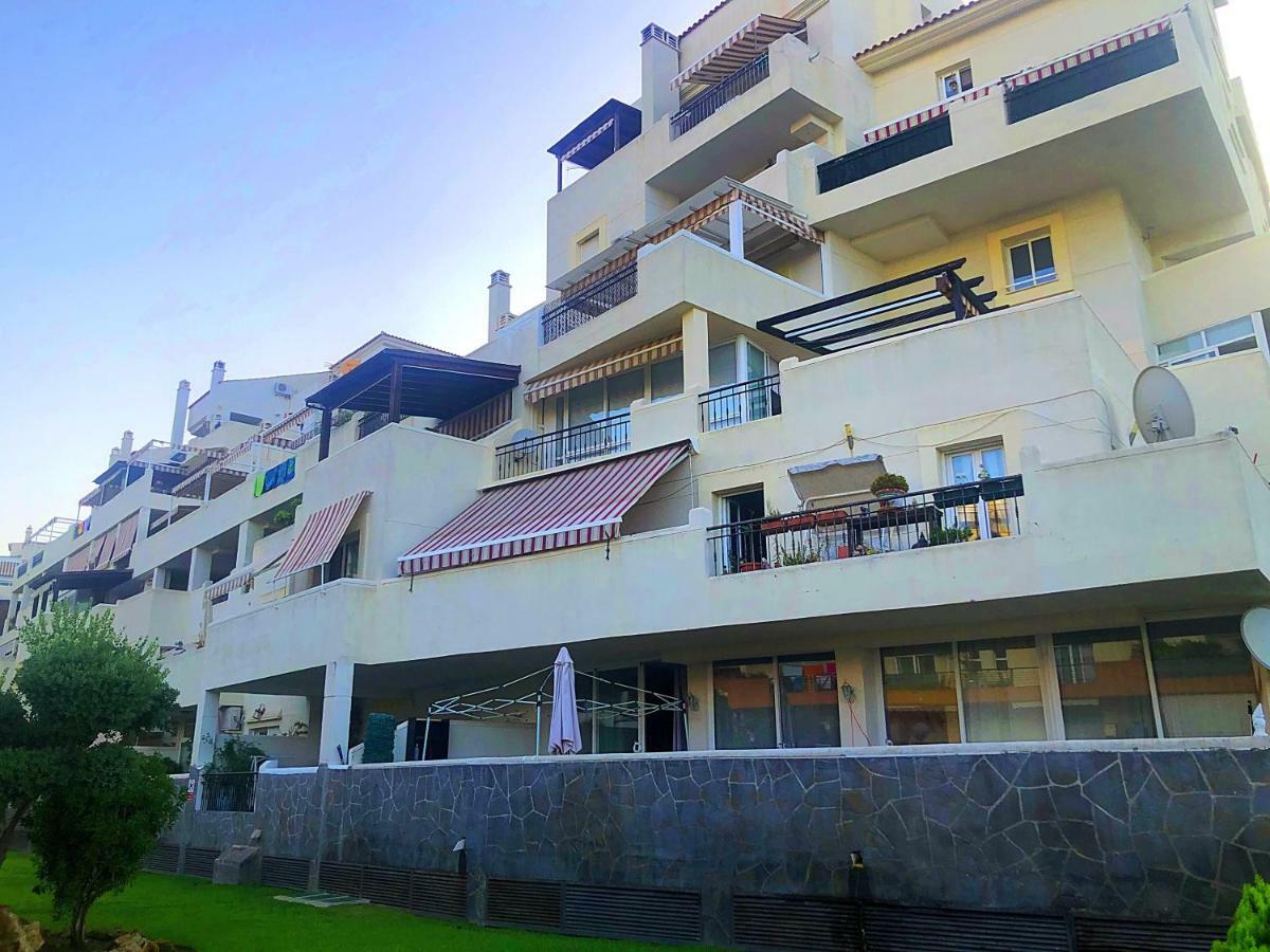 Seaview Apartment With Great Amenities & Facilities เบนัลมาเดนา ภายนอก รูปภาพ